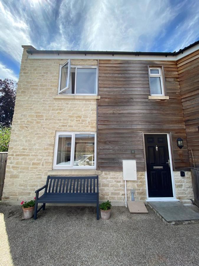 Burgess Yard 2-Bedroom Cottage, באת' מראה חיצוני תמונה