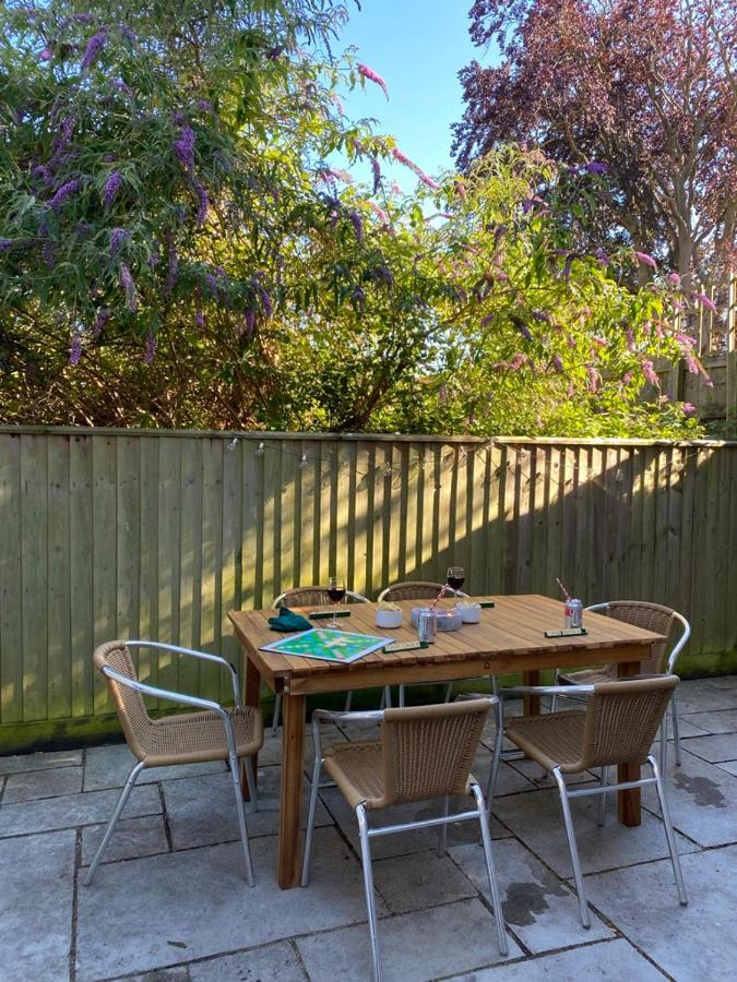 Burgess Yard 2-Bedroom Cottage, באת' מראה חיצוני תמונה