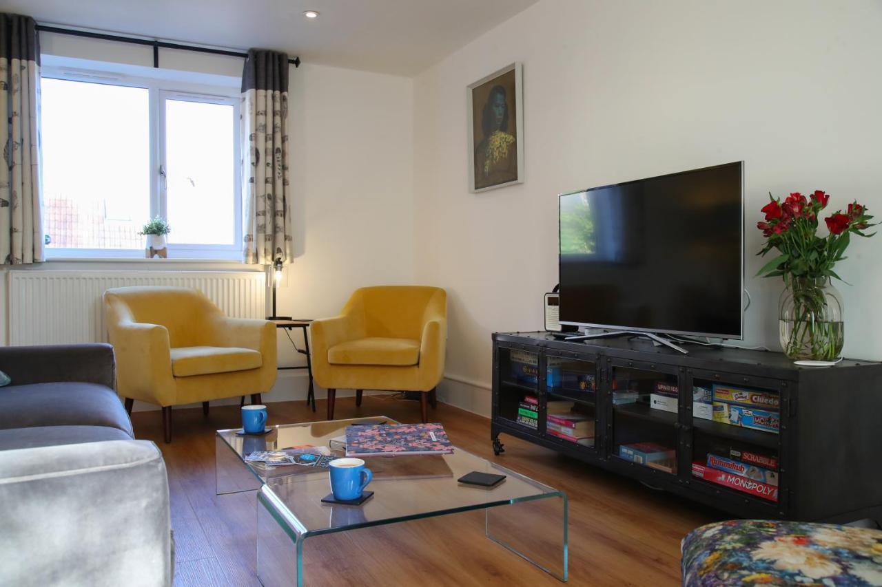 Burgess Yard 2-Bedroom Cottage, באת' מראה חיצוני תמונה
