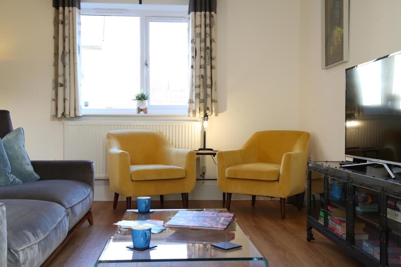 Burgess Yard 2-Bedroom Cottage, באת' מראה חיצוני תמונה